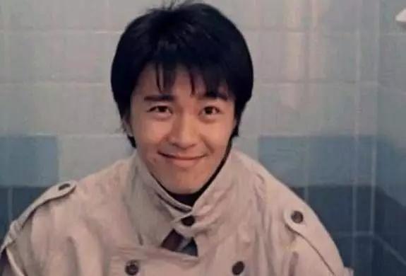 周星驰身患孤独绝症，憔悴老态：我让全世界笑过，岁月却没饶过我