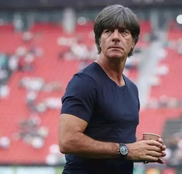 德国球员为什么戴面具,为什么德国球员戴面罩