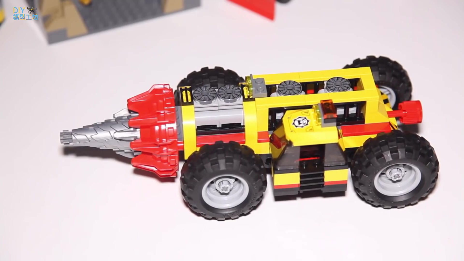 乐高采矿场拼装视频,乐高高科技移动要塞拼装视频