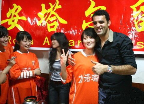 女人看球赛,女生看足球什么赛事