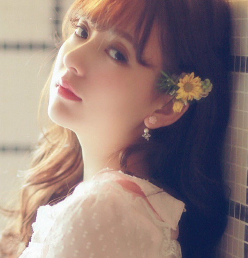 方媛吃鸭脖,方媛买零食