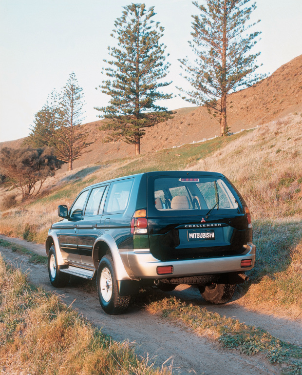 新三菱帕杰罗Sport曝光,帕杰罗和帕杰罗sport哪个好