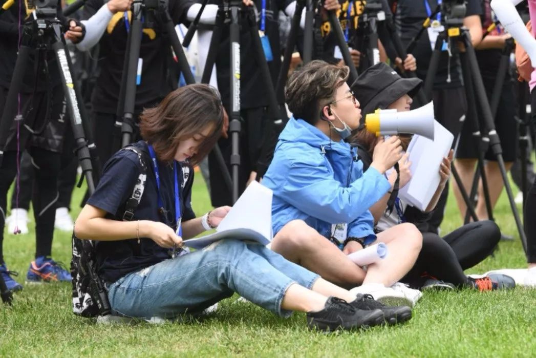 奔跑吧跑男最新一季在哪里播出,录一季跑男要多少钱