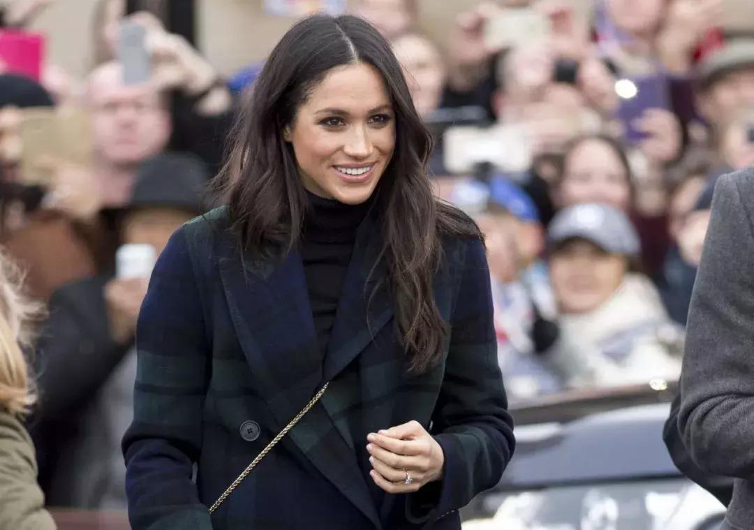 梅根穿高跟鞋,梅根王妃全部高跟鞋