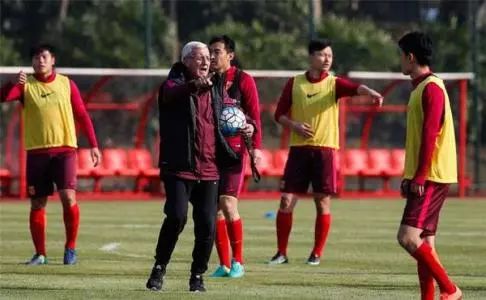 世界杯十六强预测表,世界杯16强已定10席