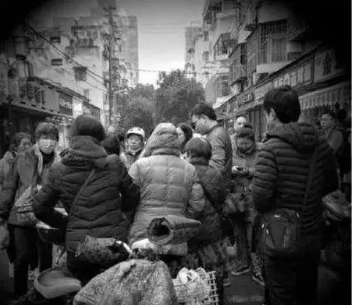 崩盘时代——中国式庞氏*局骗**的灭亡