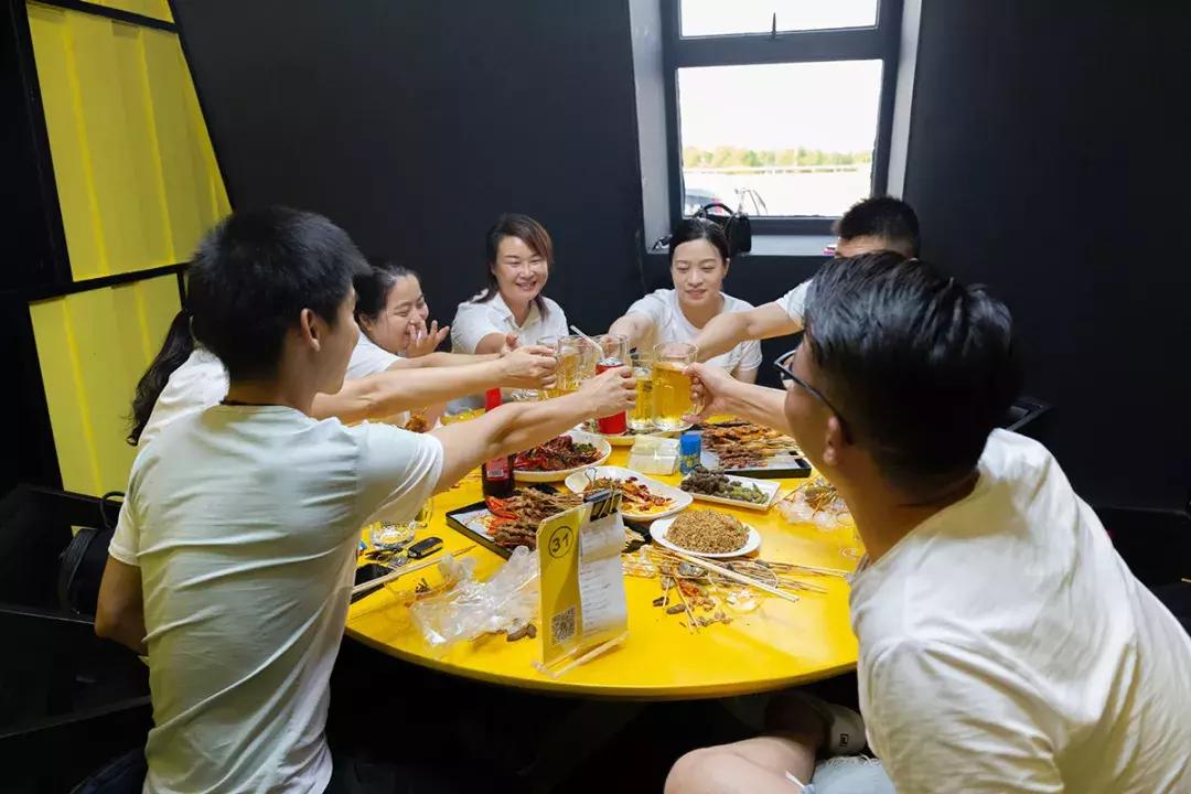 用一串炭火烤望京小腰就征服食客,一串小腰就征服株洲人