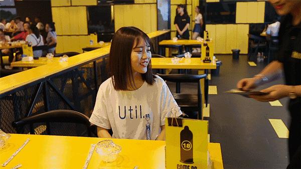 用一串炭火烤望京小腰就征服食客,一串小腰就征服株洲人