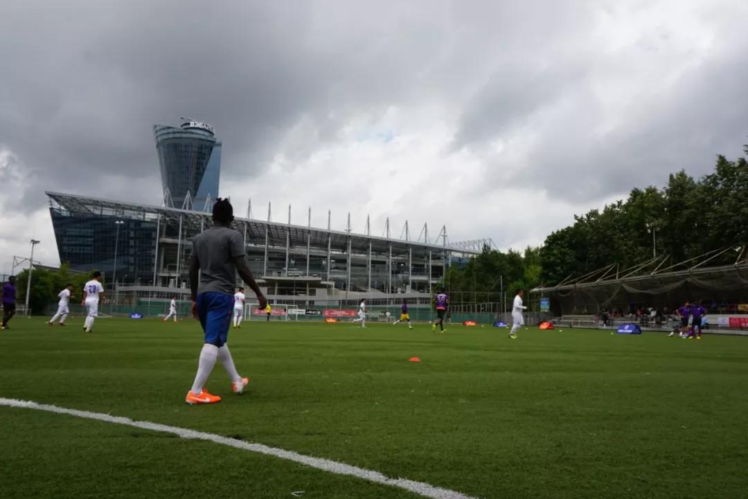 涓縿鍙嬭皧涓嶅彉涓囧彜闀块潚,涓嫃鍙嬭皧涓囧彜闀块潚瑙嗛