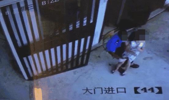 令人发指！桂林60岁保安将手伸进女童裙底，而现实比这更残酷……