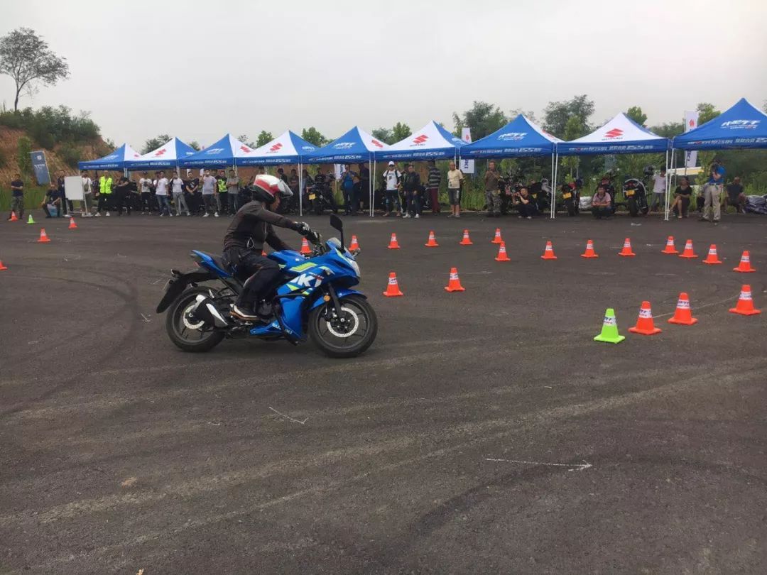 铃木进口跑车有哪几款,最便宜的铃木跑车