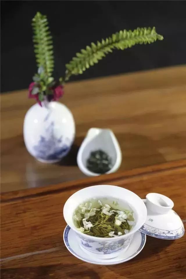 三联周刊,三联周刊讲述的是什么