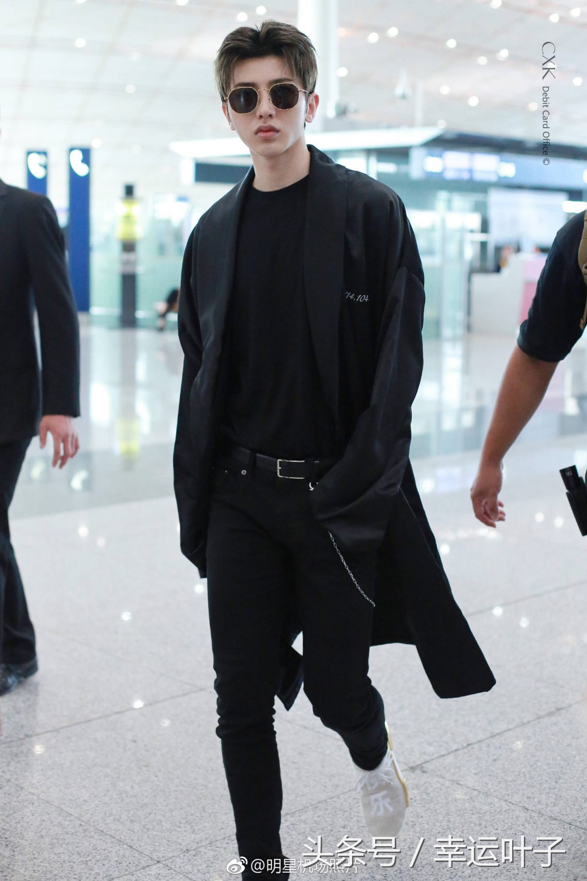 蔡徐坤陈立农鞋,蔡徐坤陈立农偶像练习生位置测评