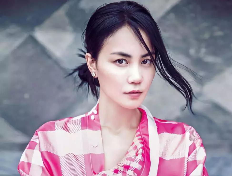 她的歌火遍大江南北,她的歌养活了大半个华语歌坛