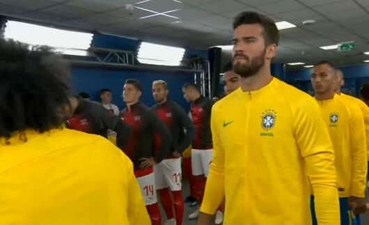 巴西足球阿利森,阿利森巴西国门