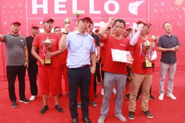 芜湖东易日盛龙舟节,东易日盛划龙舟