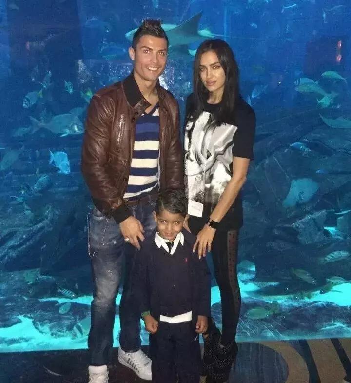 c罗和维密天使视频,c罗维密超模视频