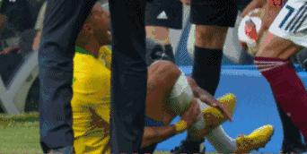 进世界杯八强，有漂亮的小女友，这就是内马尔