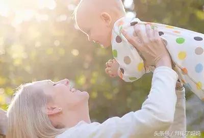 夏天再热也不要给孩子剃光头,夏天宝宝建议剃光头吗