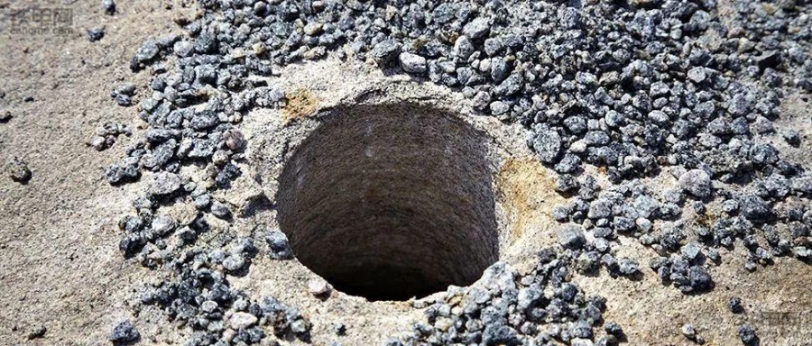 安百拓凿岩台车深度怎么设置,安百拓采矿法