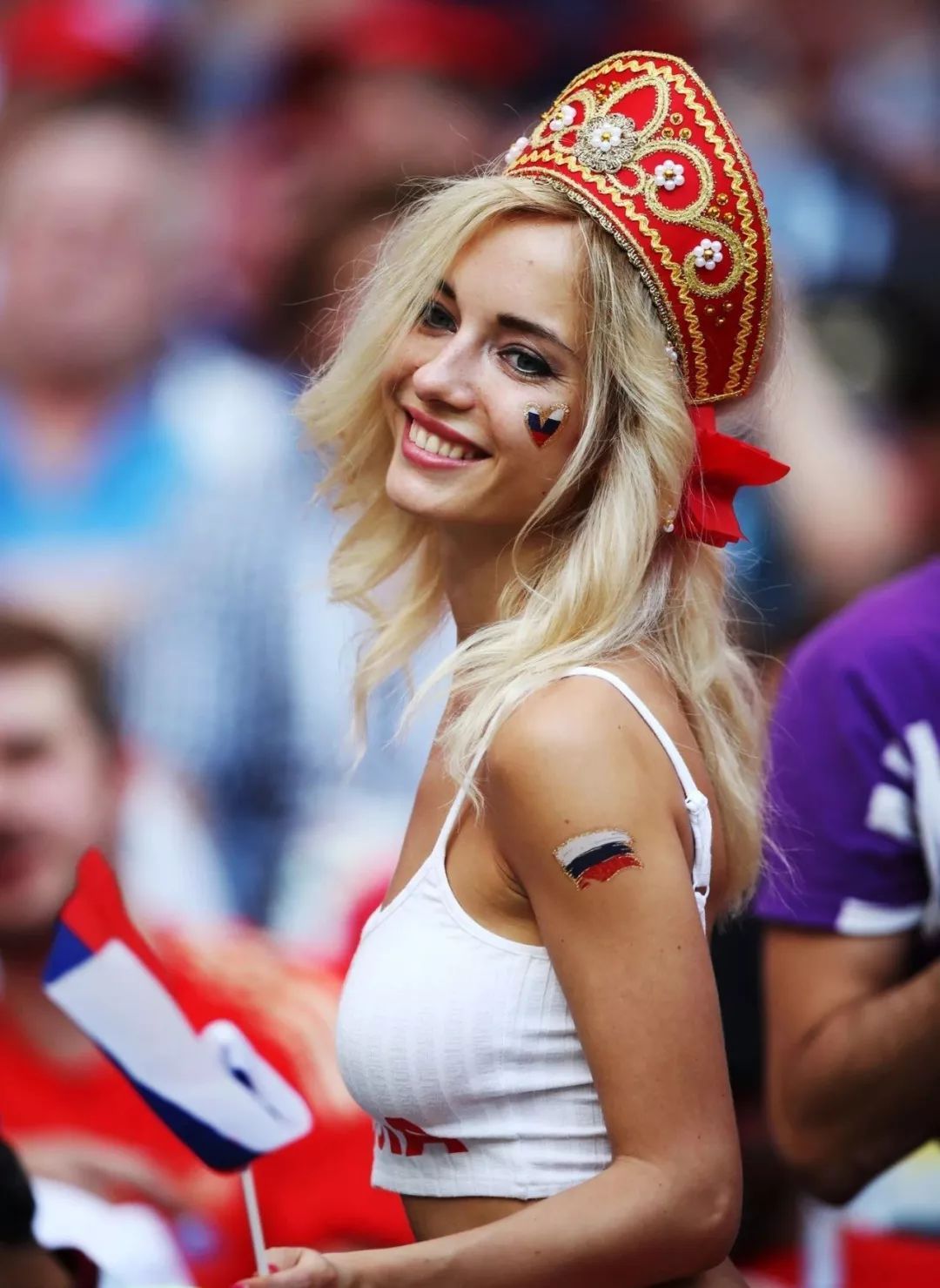 世界杯看台小姐姐哪家强？你定