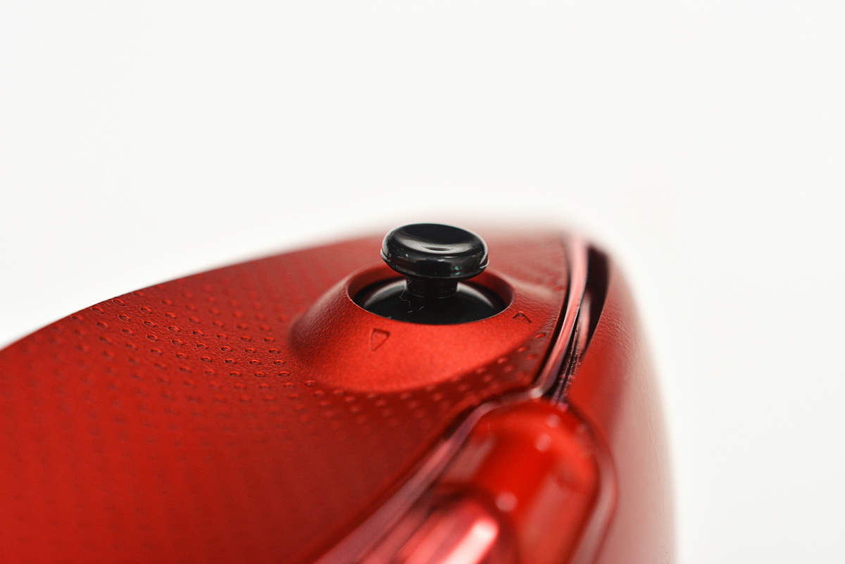 国产大玩个性，分分钟玩懂赛德斯飞鱼游戏鼠标