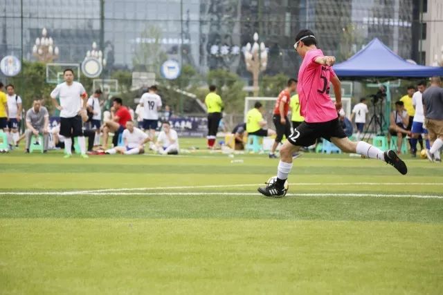 竞技绿茵,重庆高新区足球代表队