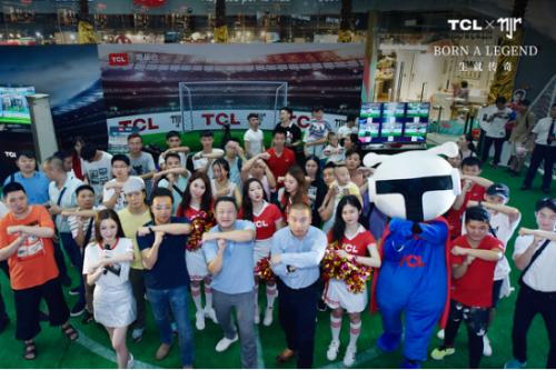 与内马尔一起踢球,和内马尔一起打足球