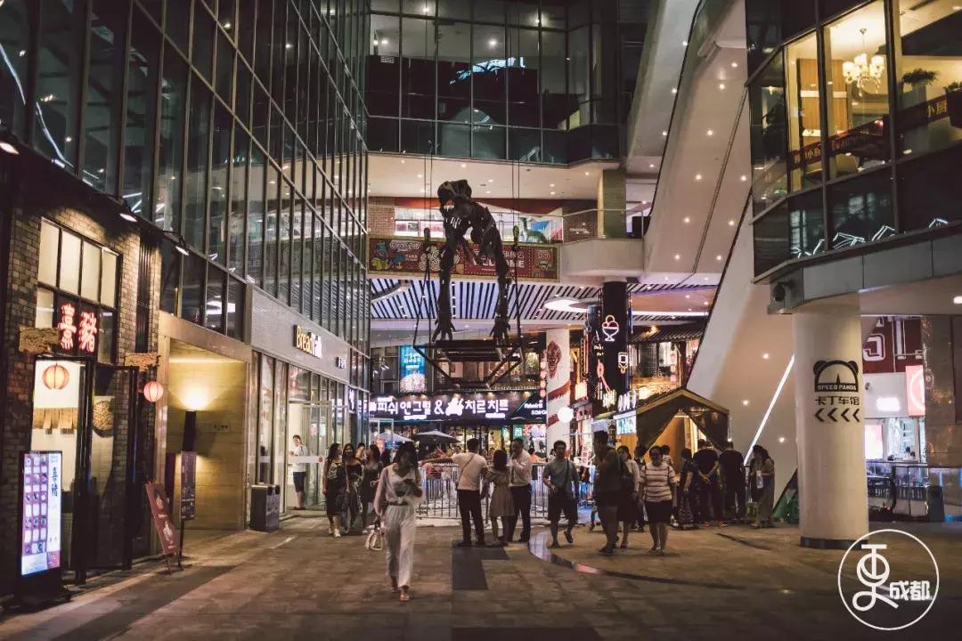 成都边吃宵夜边可以看球赛,成都看世界杯吃夜宵