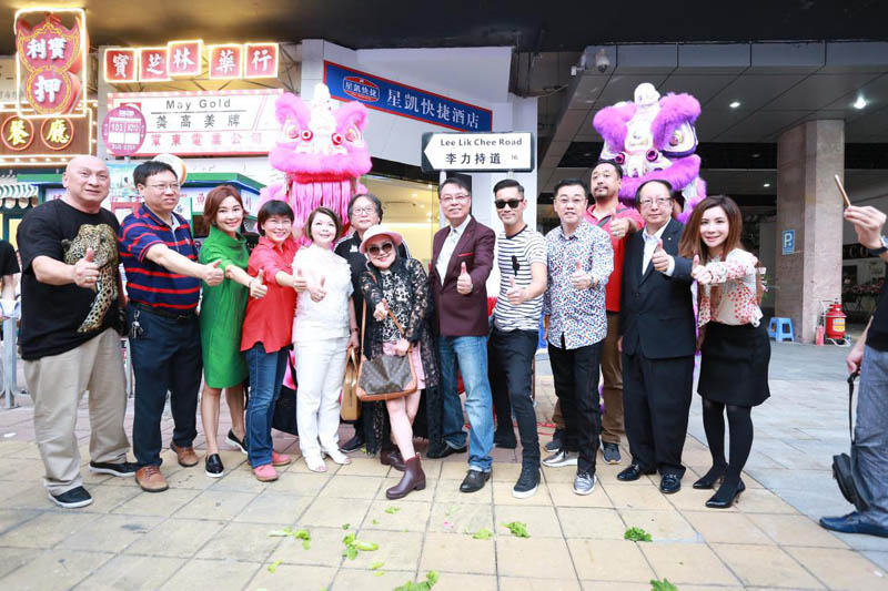 李力持周星驰导演,李力持当导演和周星驰第一次合作