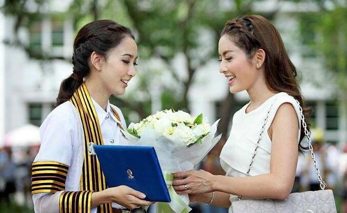 泰国明星的神奇撞脸，nadech泰版彭于晏，三少mark“亲兄弟”