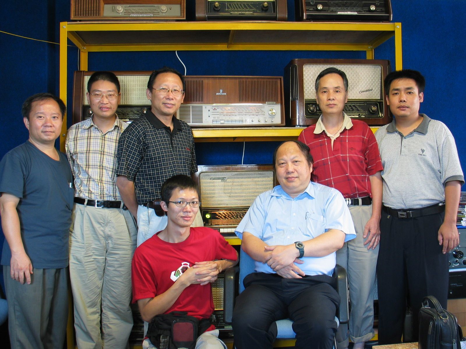 中国老单管收音机收藏,凌万春民间艺术作品