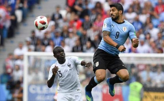 苏亚雷斯和卡瓦尼比赛,卡瓦尼苏亚雷斯超远距离破门