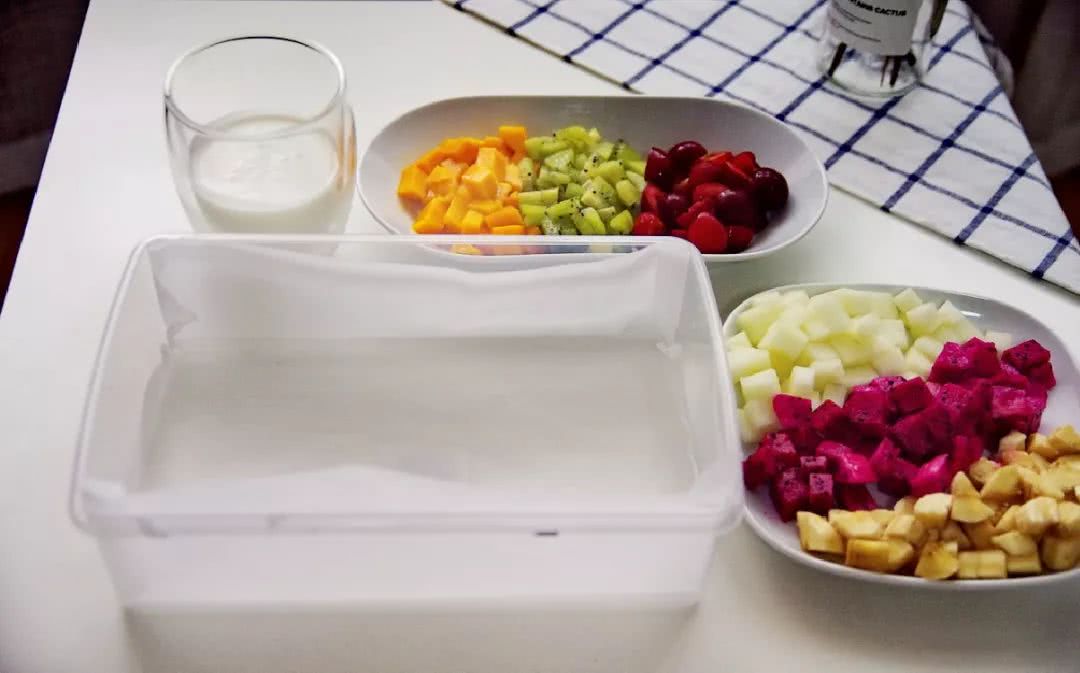 人气火爆的炒酸奶,适合孩子制作的炒酸奶