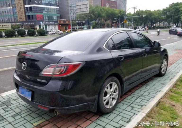 7万2.5排量B级轿车胖哥推荐，当年有多少人因买不起与你擦肩