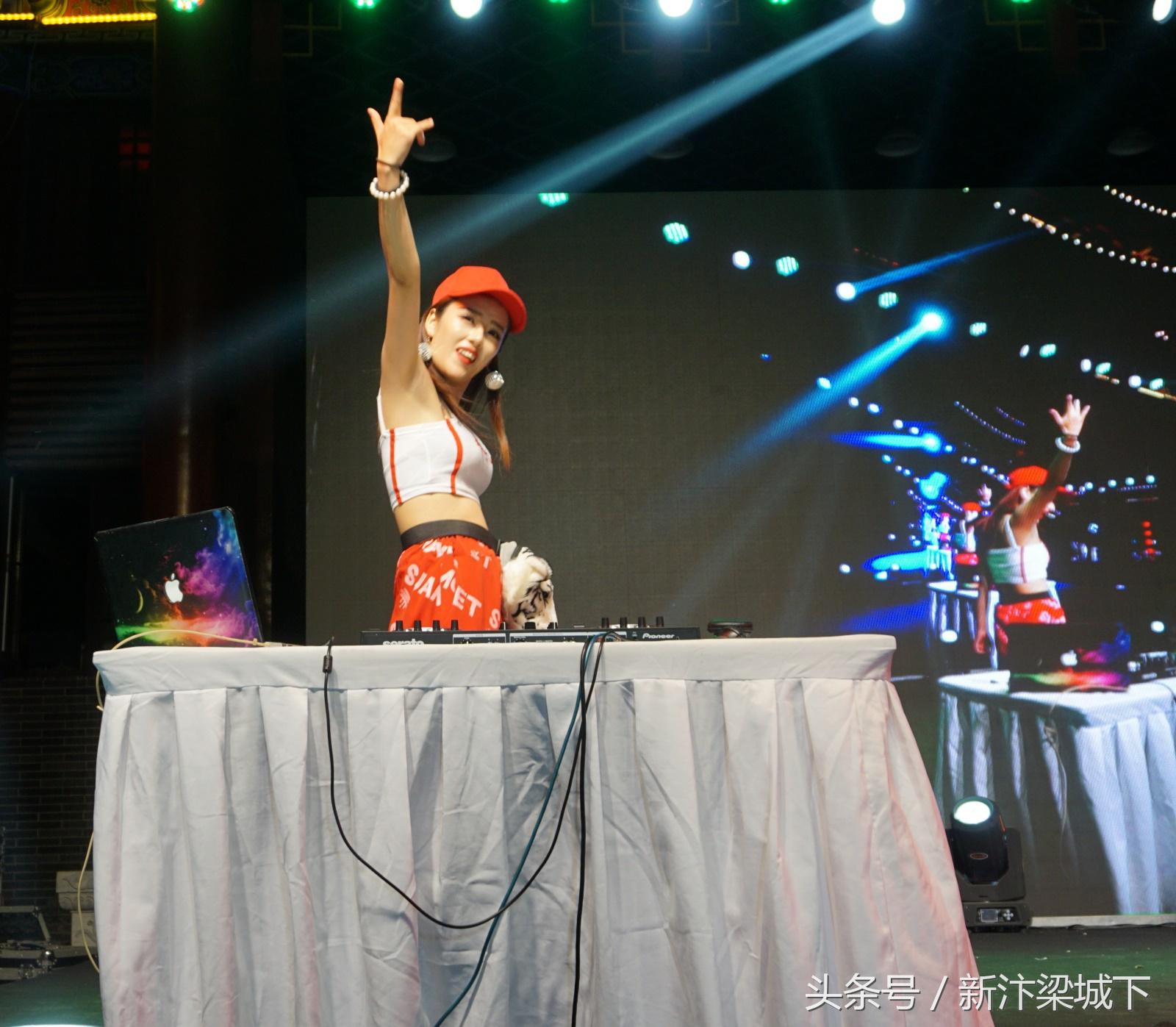 汴梁头条|建业“动力觉醒——七盛角足球之夜”嘉年华盛大举行