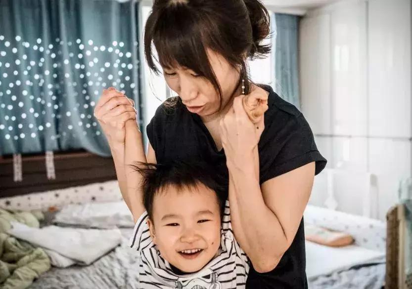 小孩在美国医院喝了杯奶,孩子喝饮料进急诊室