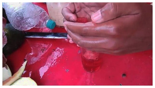 导游好心讲解当地民俗，为何死都不去印度？