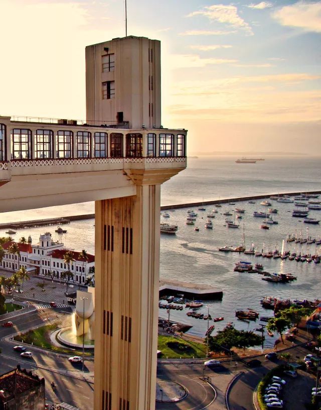 巴西里约热内卢的马拉卡纳体育场,巴西一公里一个足球场