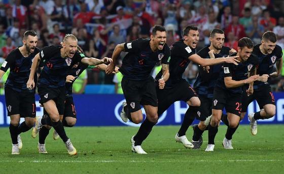 价值7万瑞士法郎的饮料！克罗地亚球员喝红牛被罚网友：该红牛出钱