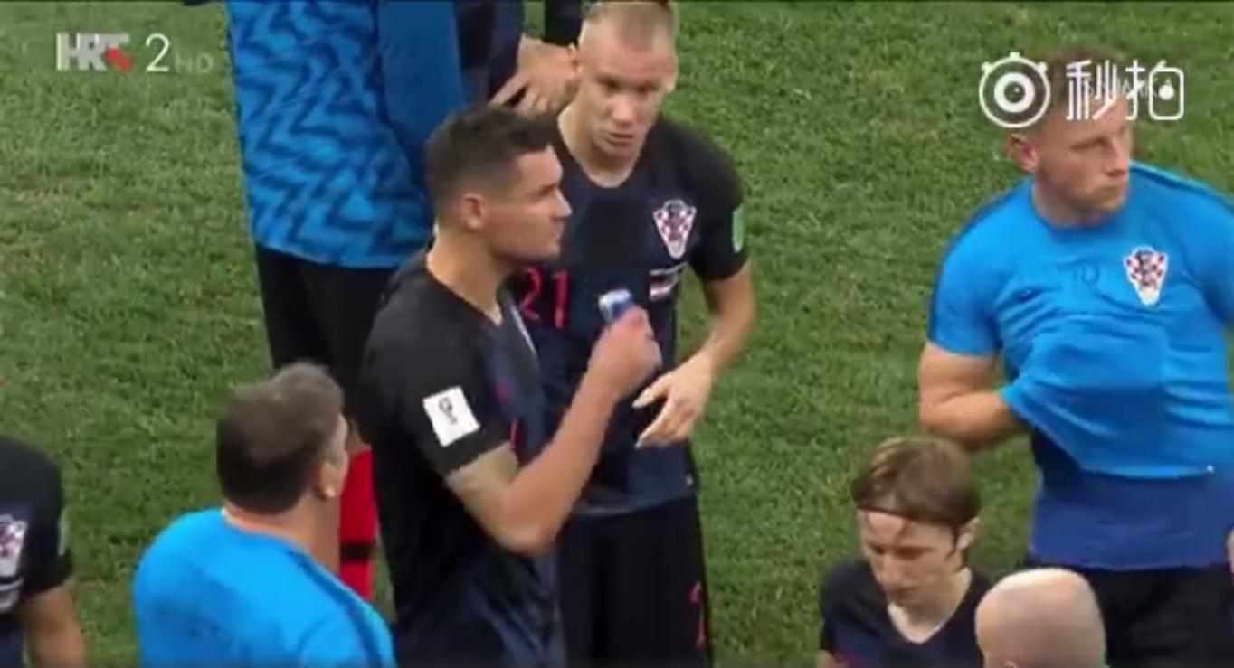 价值7万瑞士法郎的饮料！克罗地亚球员喝红牛被罚网友：该红牛出钱