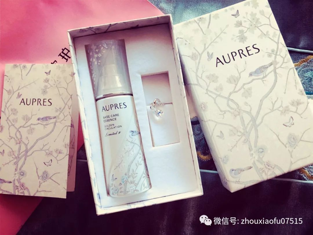 周小福第一次吃象拔蚌笑场,周小福测评北极贝