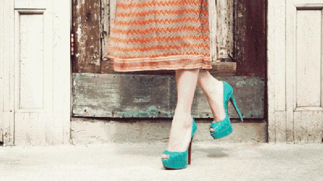 女人怎样锻炼能让背变薄,背痛可以做什么操