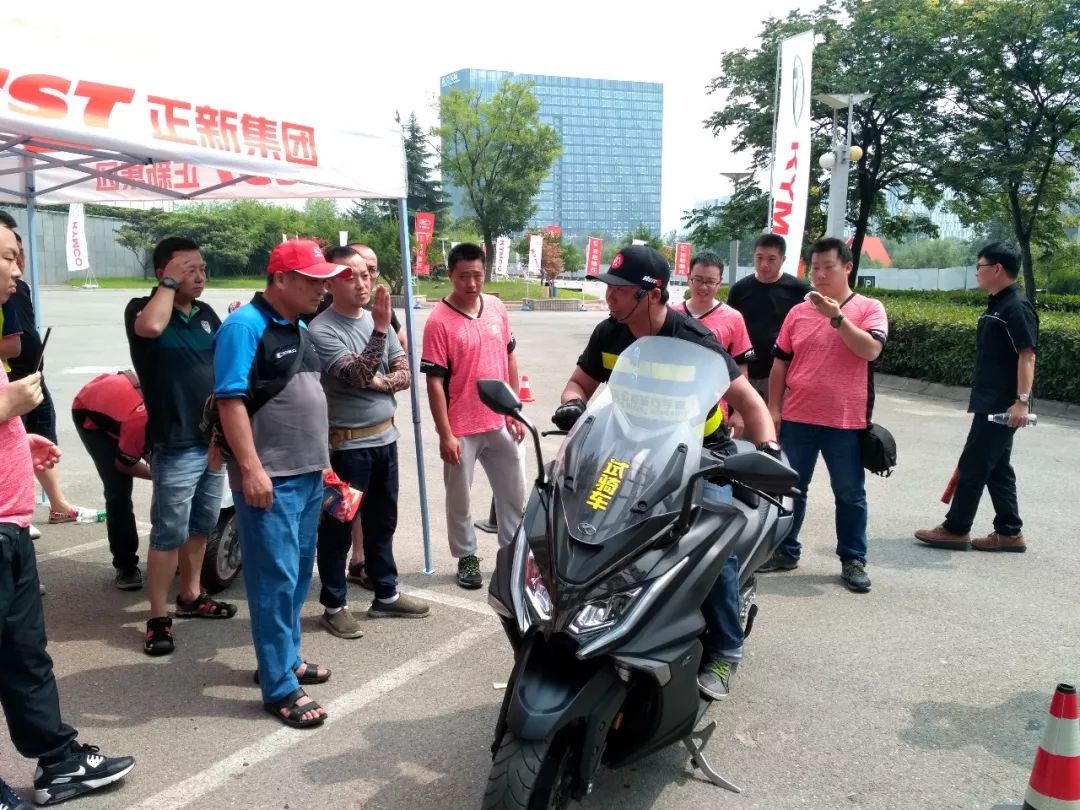 买了踏板后应该再买什么呢,买了踏板摩托车的感受