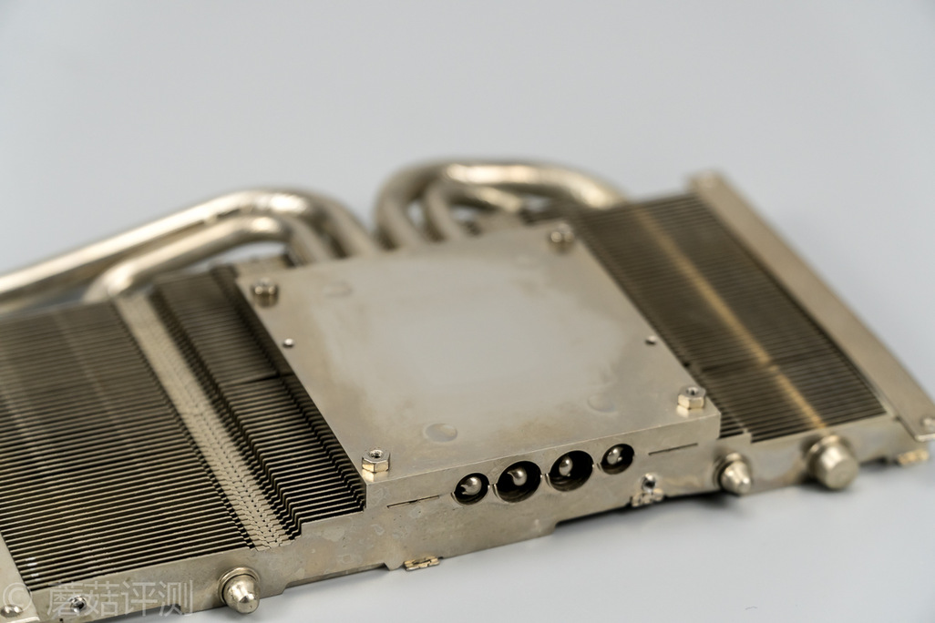 更换新显卡后风扇转得特别厉害,七彩虹gtx9602g显卡换风扇