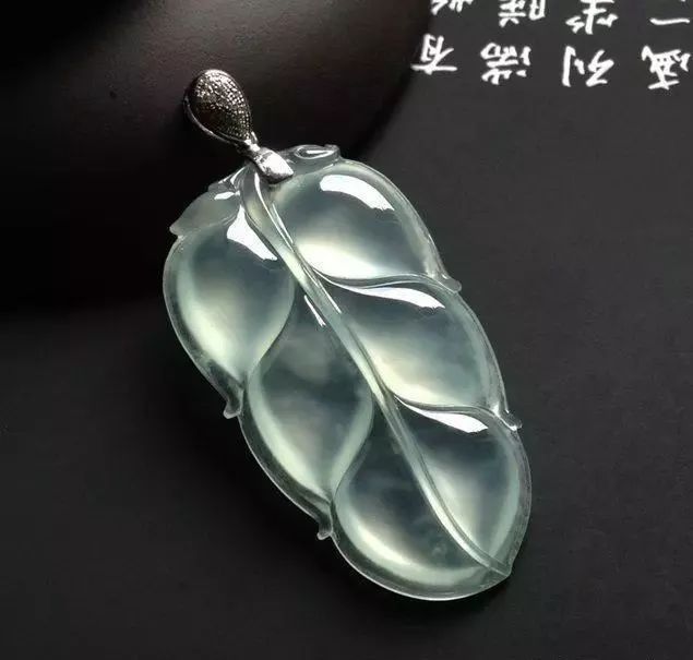 翡翠起荧,翡翠起胶和起荧有什么区别