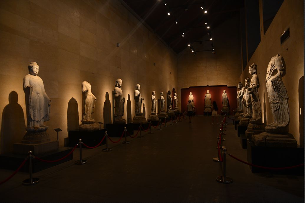 碑林怎么读,碑林的读音