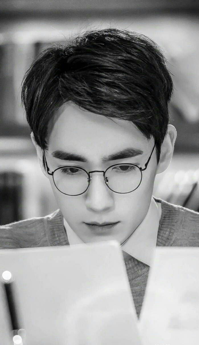 镇魂朱一龙绝美图,朱一龙路演镇魂女孩