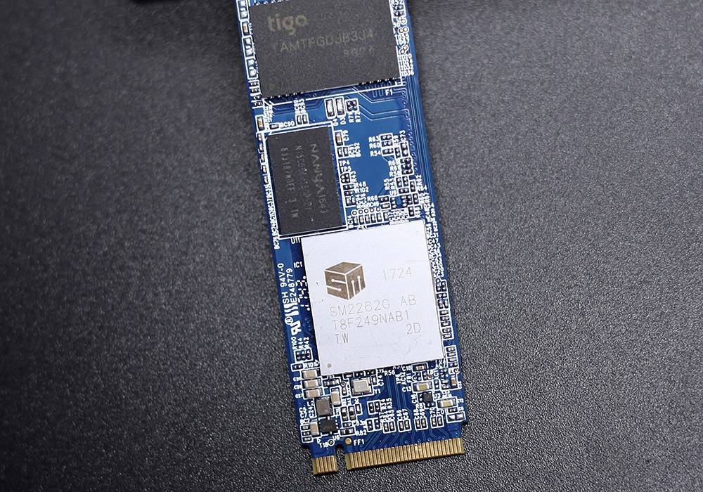 金泰克p650固态硬盘测评,金泰克p700配置