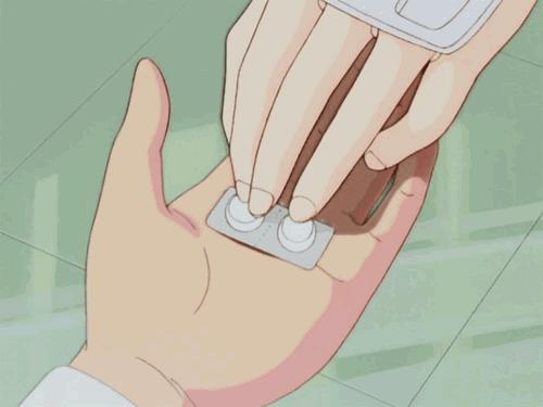 男人让女生吃避孕药就是不爱吗,让女生吃避孕药